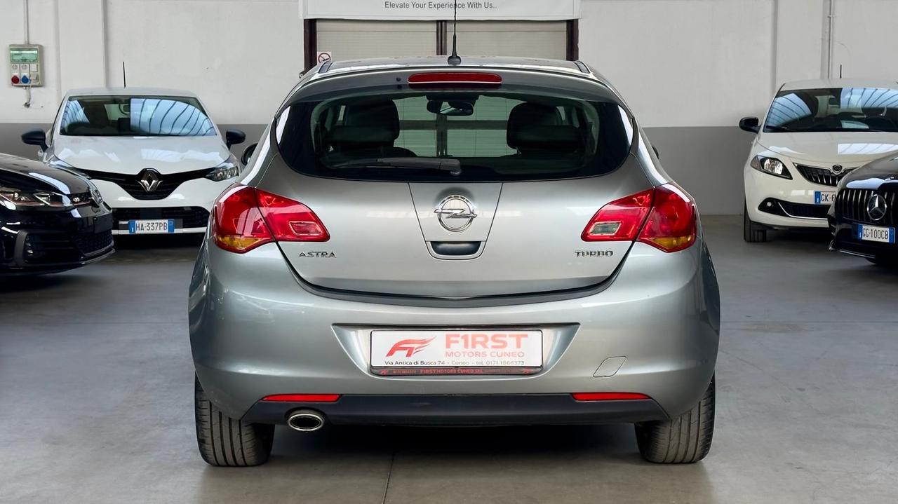 Opel Astra 1.4 Turbo 140CV 5 porte Cosmo