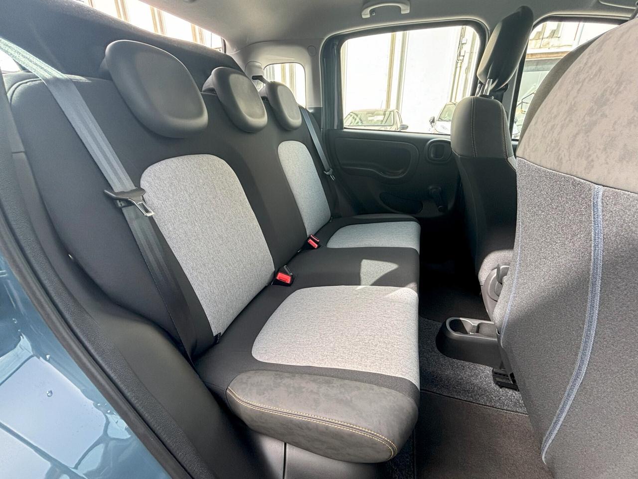 Fiat Panda 1.0 FireFly S&S Hybrid City Cross - NEOPATENTATI
