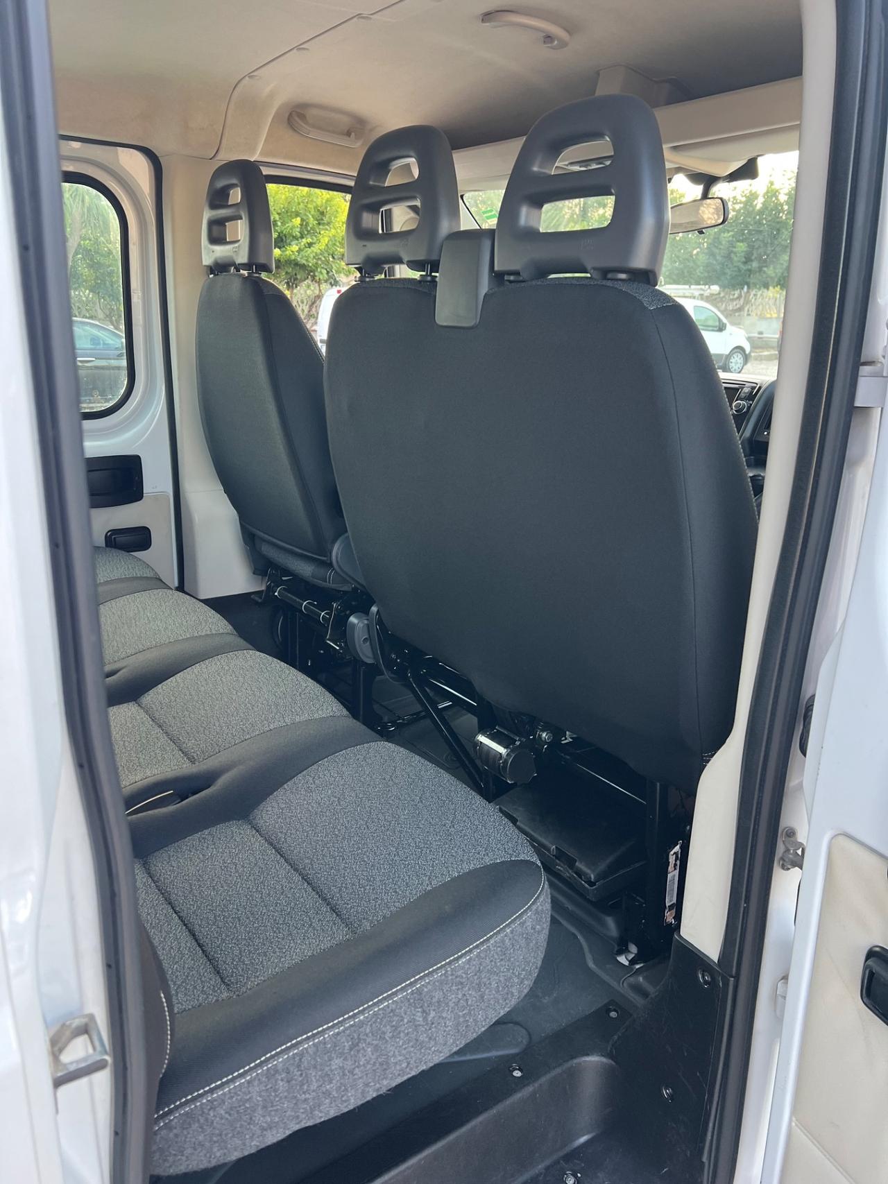 Fiat Ducato con Gru doppia cabina 7 posti