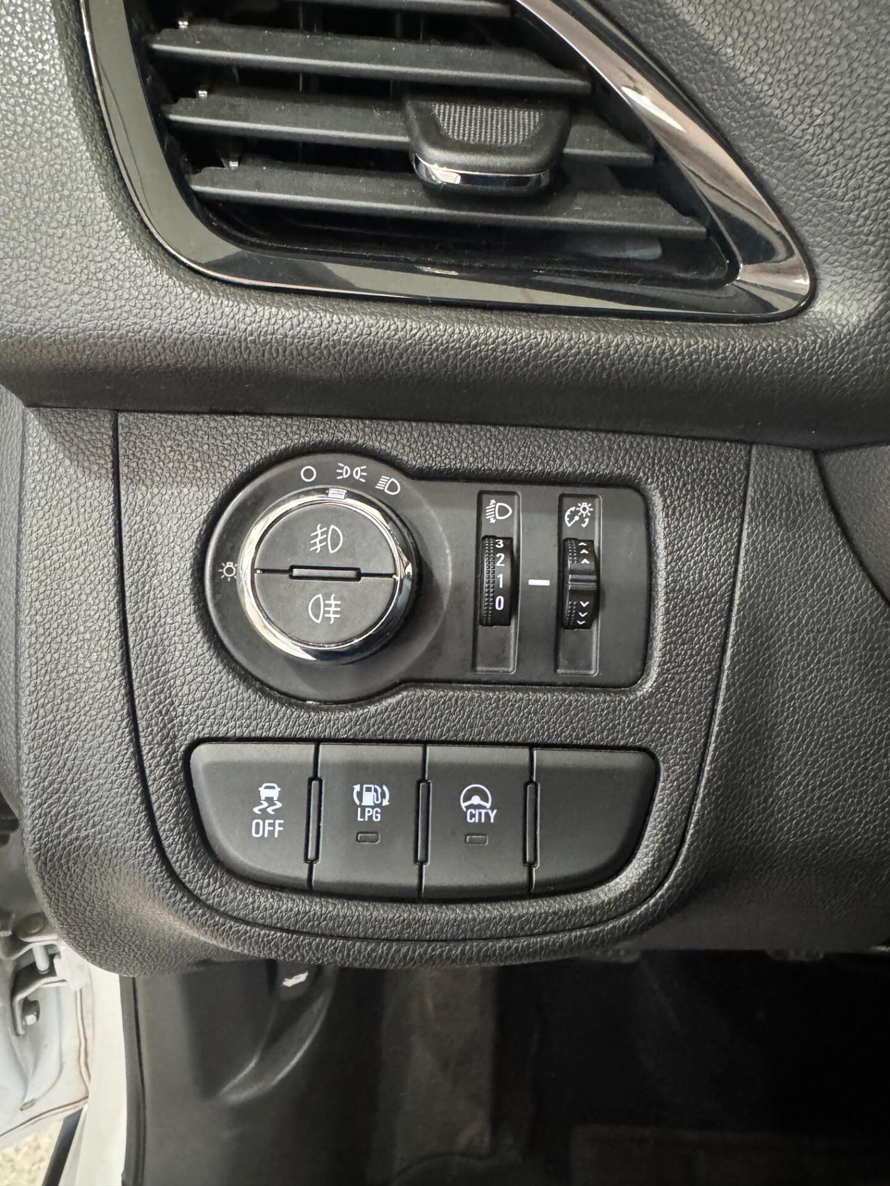 Opel Karl 1.0 73 CV GPL Advance