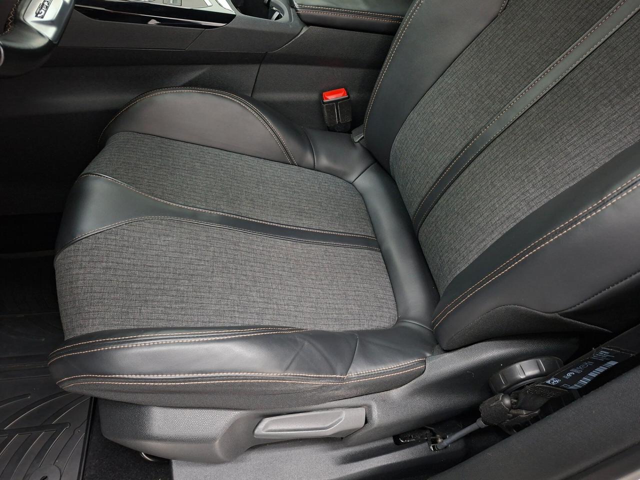 Peugeot 3008 GT Line 1.6 BlueHDi 120cv