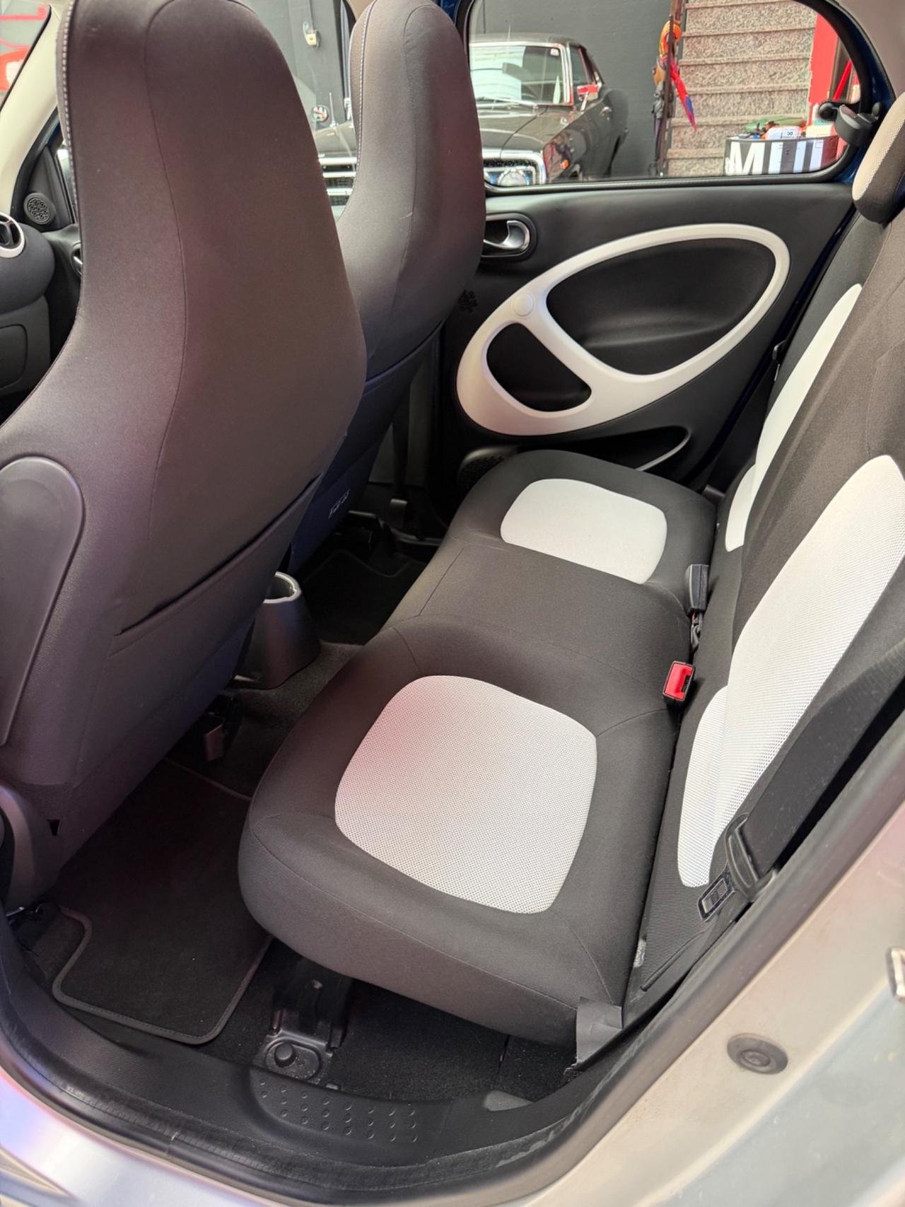 Smart ForFour 70 1.0 Passion