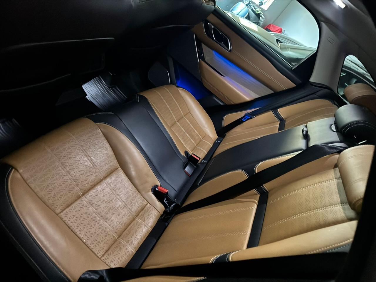 Land Rover Range Velar 3.0 V6 SD6 300 CV SE- TV Posteriori Tagliandi certificati Land - Auto Full