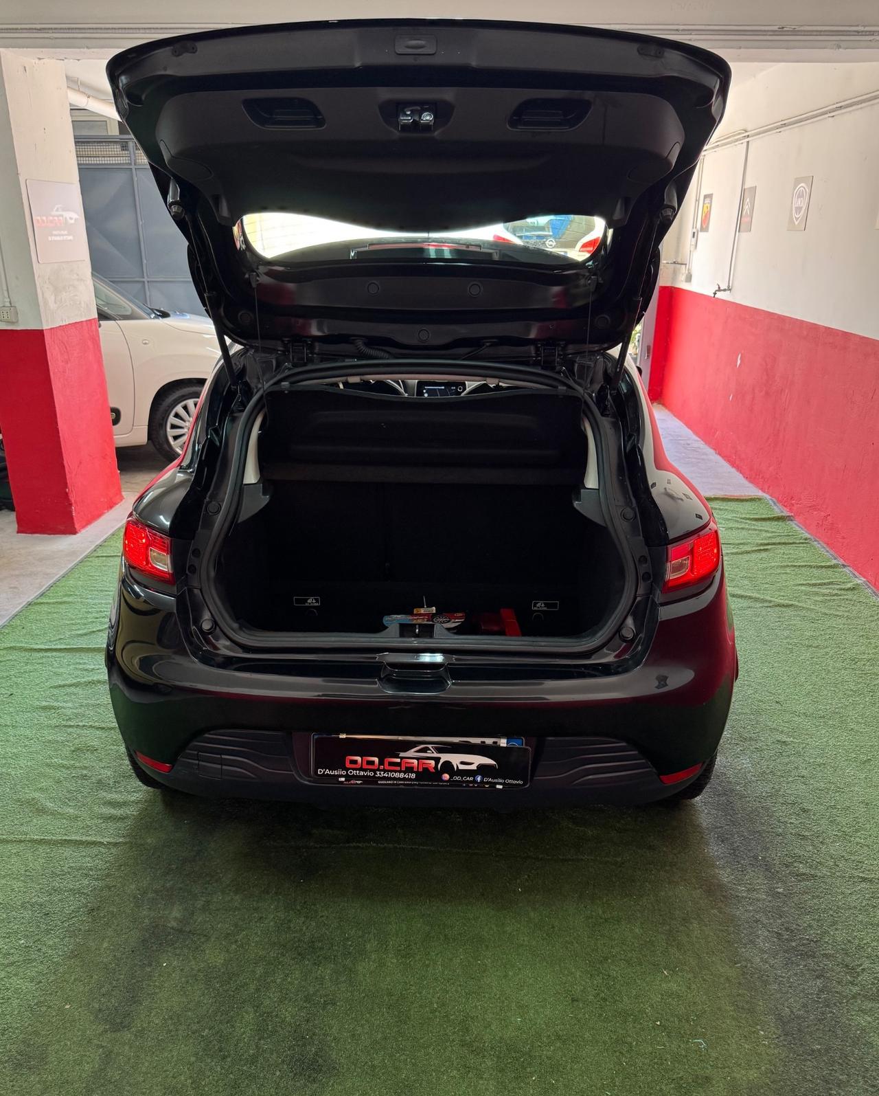 Renault Clio 1.2 75CV 5 porte Anno 2015 Unico proprietario