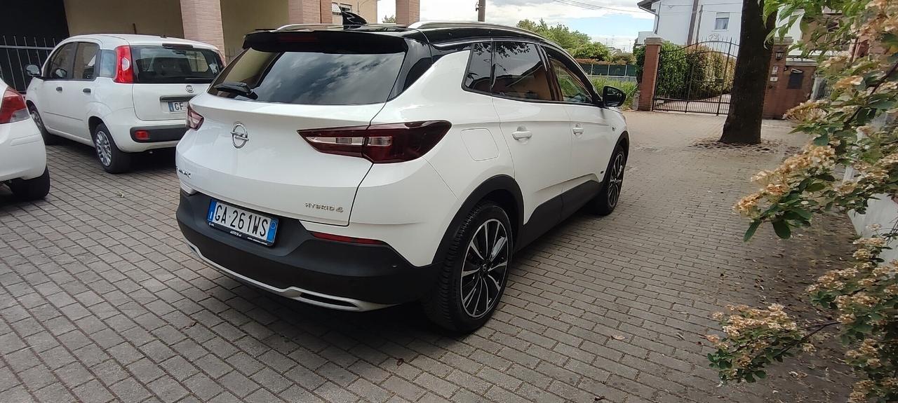Opel Grandland X 1.6 Hybrid4 Plug-in aut. AWD 4X4