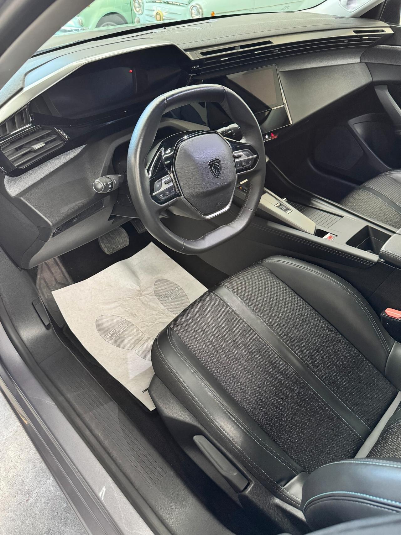 Peugeot 308 BlueHDi 130 S&S EAT8 Allure