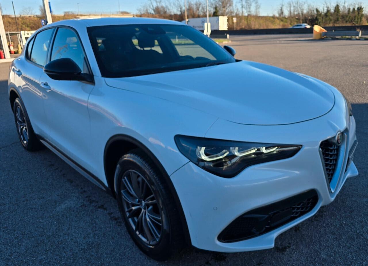 Alfa Romeo Stelvio 2.2 Turbodiesel 210 CV AT8 Q4 Sprint