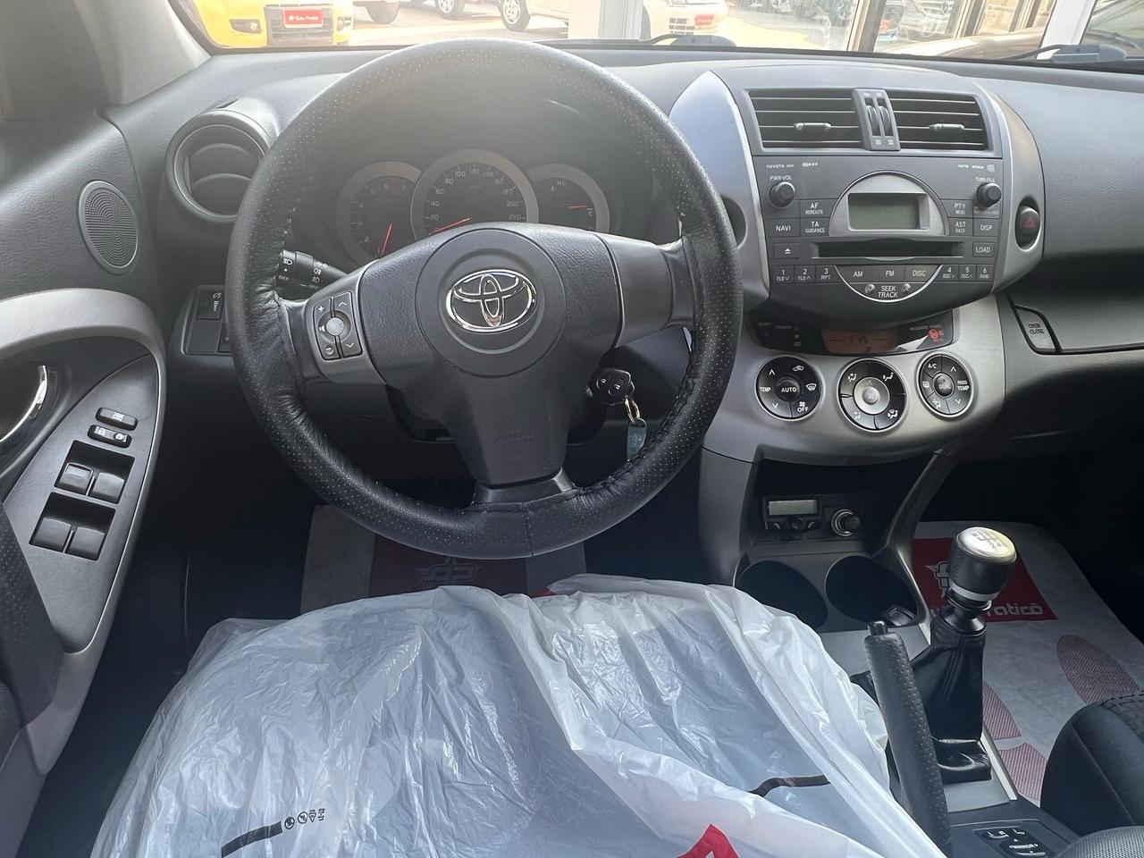 Toyota RAV 4 RAV4 2.2 D-4D 136 CV Sol