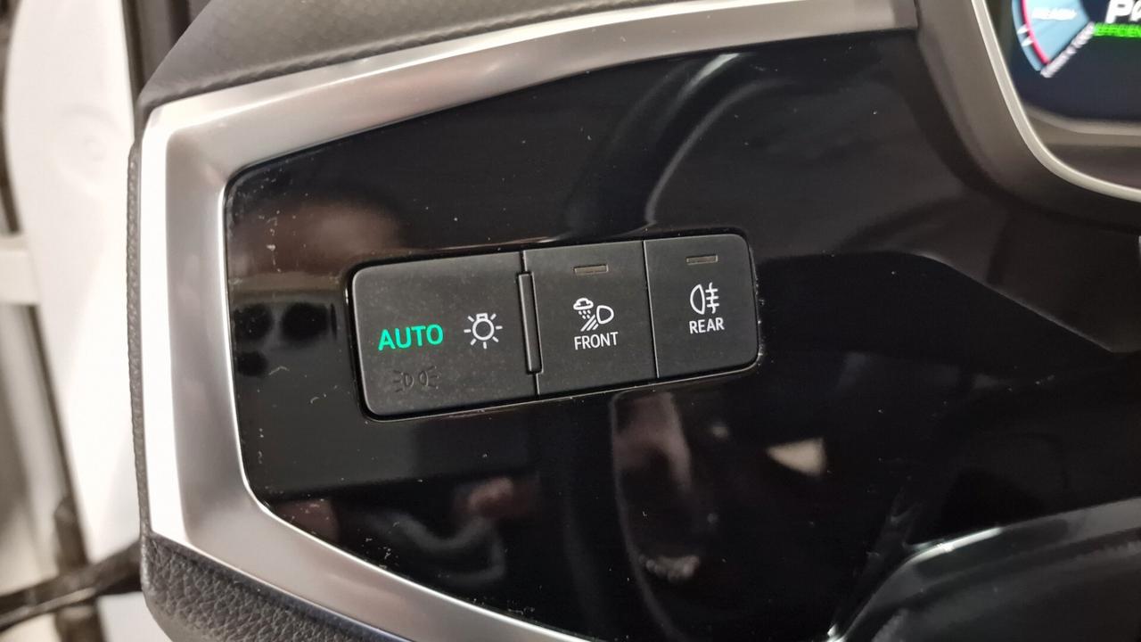 Audi Q3 35 TDI S tronic line edition