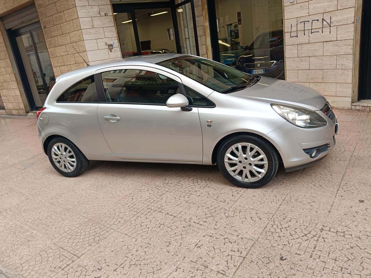 OPEL CORSA 1.2 GPL CASA MADRE -NEOPATENTATI-Euro3990