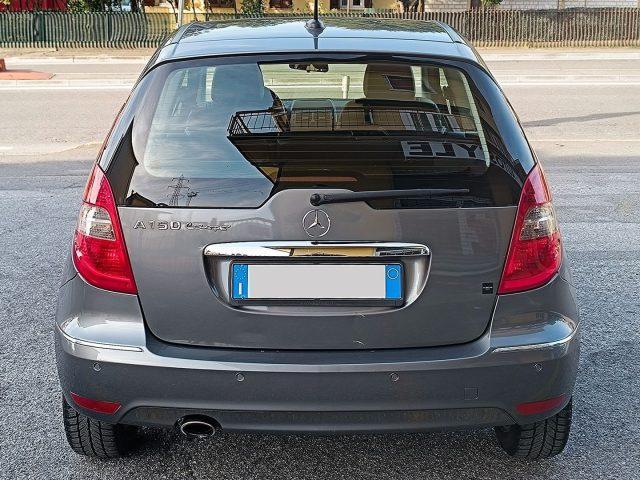 MERCEDES-BENZ A 150 BlueEFFICIENCY Coupé Elegance