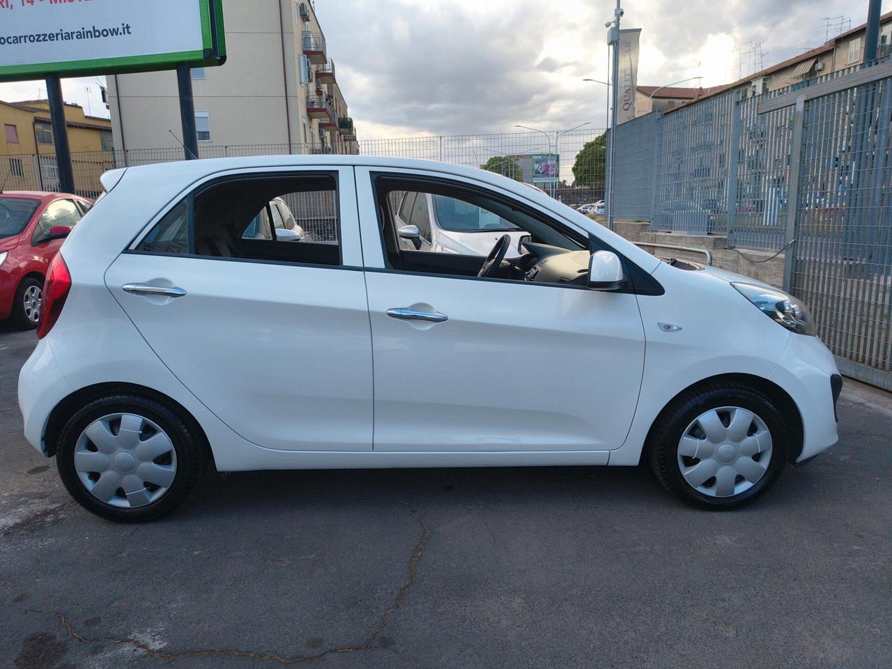 KIA PICANTO 1.0 BENZINA UNICOPROPRIETARIO 2014