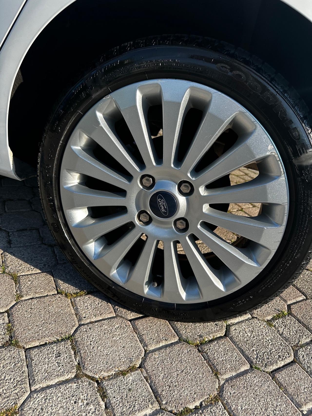 Ford Fiesta 1.2 82 CV 5 porte Titanium