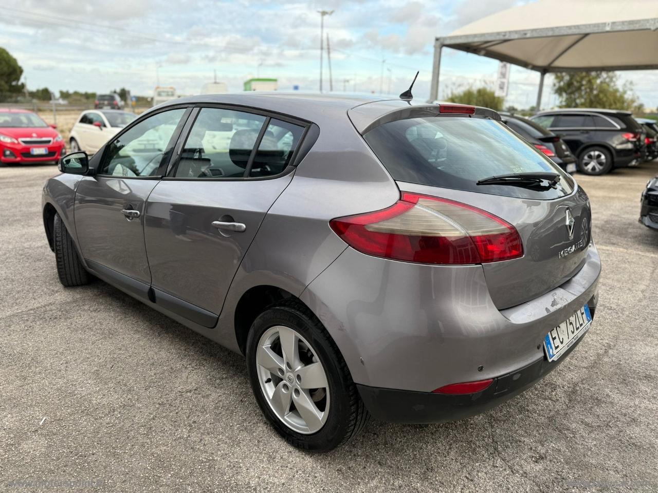 RENAULT Mégane 1.5 dCi 110 CV SporTour Luxe