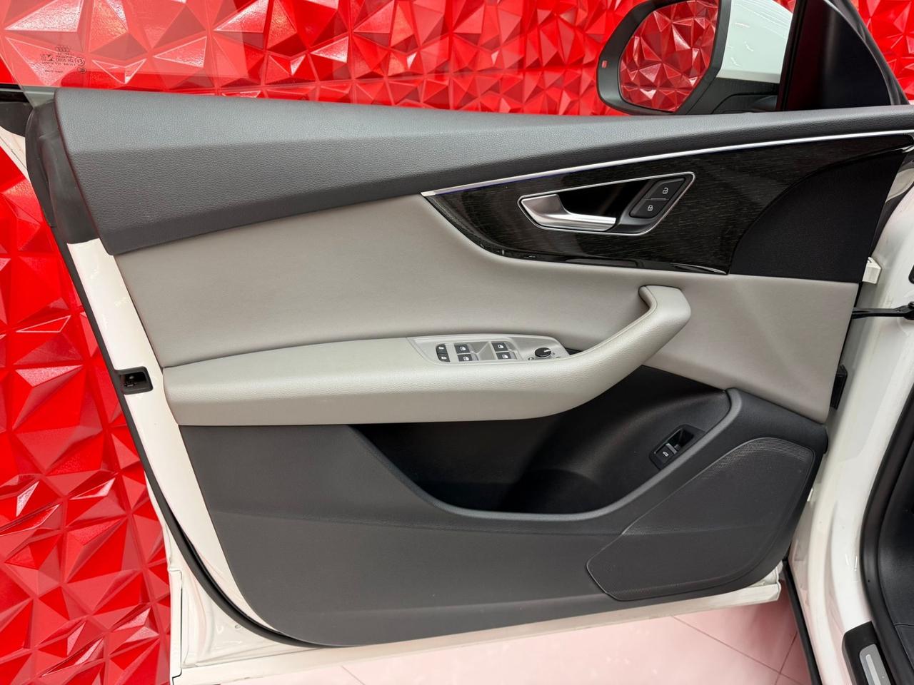 Audi Q8 50 TDI 286 CV quattro tiptronic Sport