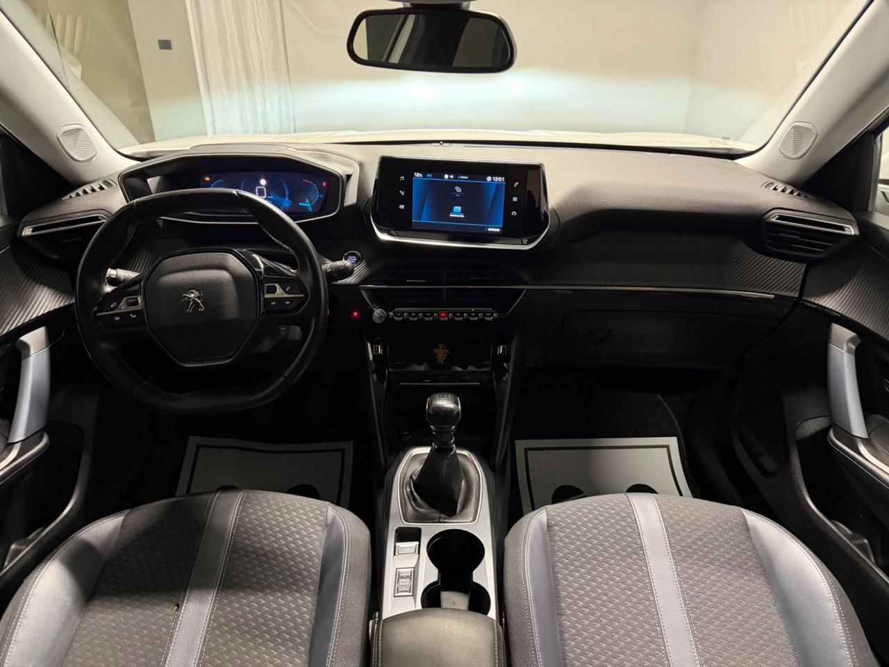 Peugeot 2008 PureTech 130 S&S EAT8 Allure