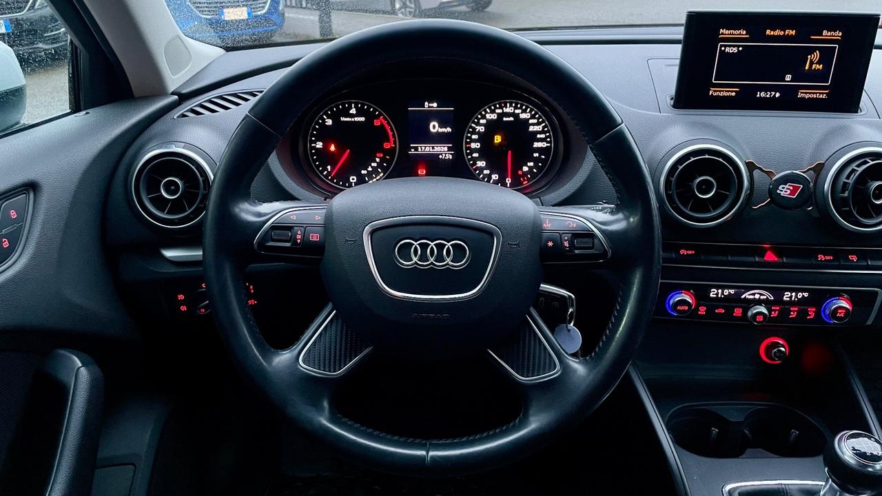 AUDI A3 SPB 1.6 ULTRA ATTRACTION TDI 110CV - FULL LED, NEOPATENTATI