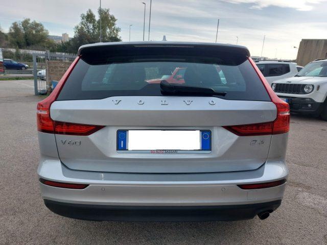 VOLVO V60 D3 R-design