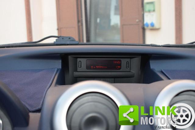 PEUGEOT 1007 1.4 Sporty 2Tronic