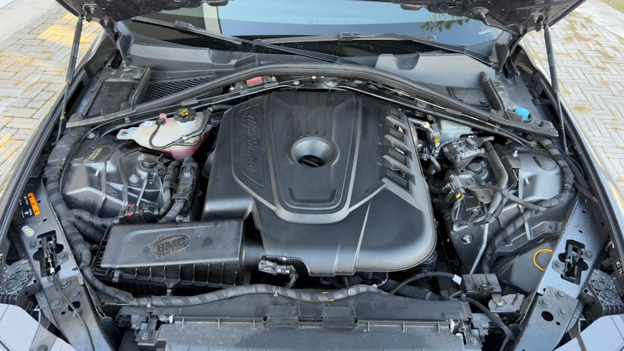 Alfa Romeo Giulia 2.2 Turbodiesel 190 CV MANUALE 6MT Super