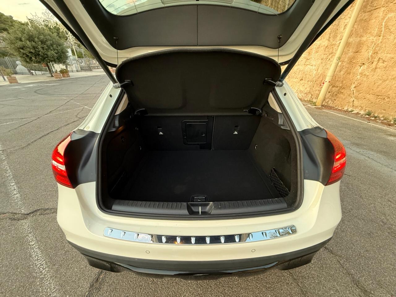 Mercedes GLA 200/2.2 136CV/CAR PLAY/TETTO/KYLESS