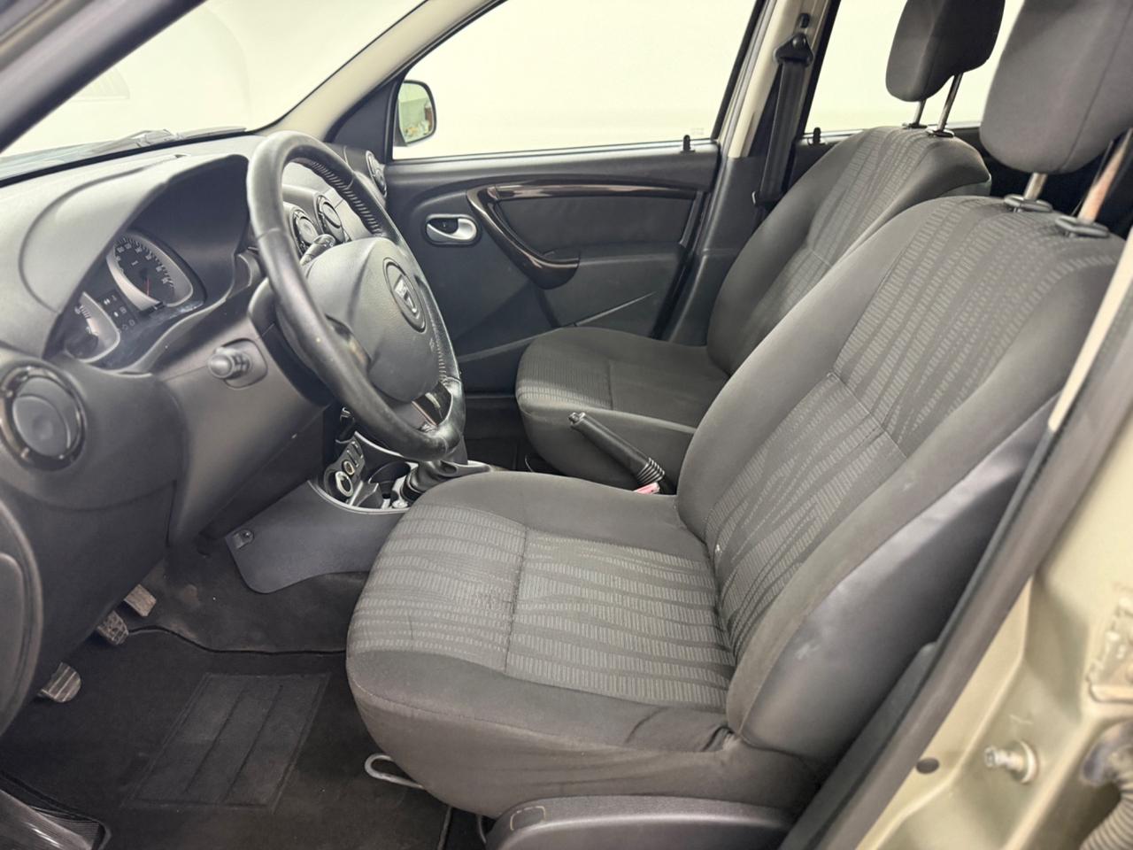 DACIA DUSTER 4WD (anno 2012)