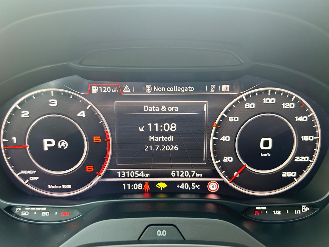 Audi Q2 35 TDI quattro S tronic Business