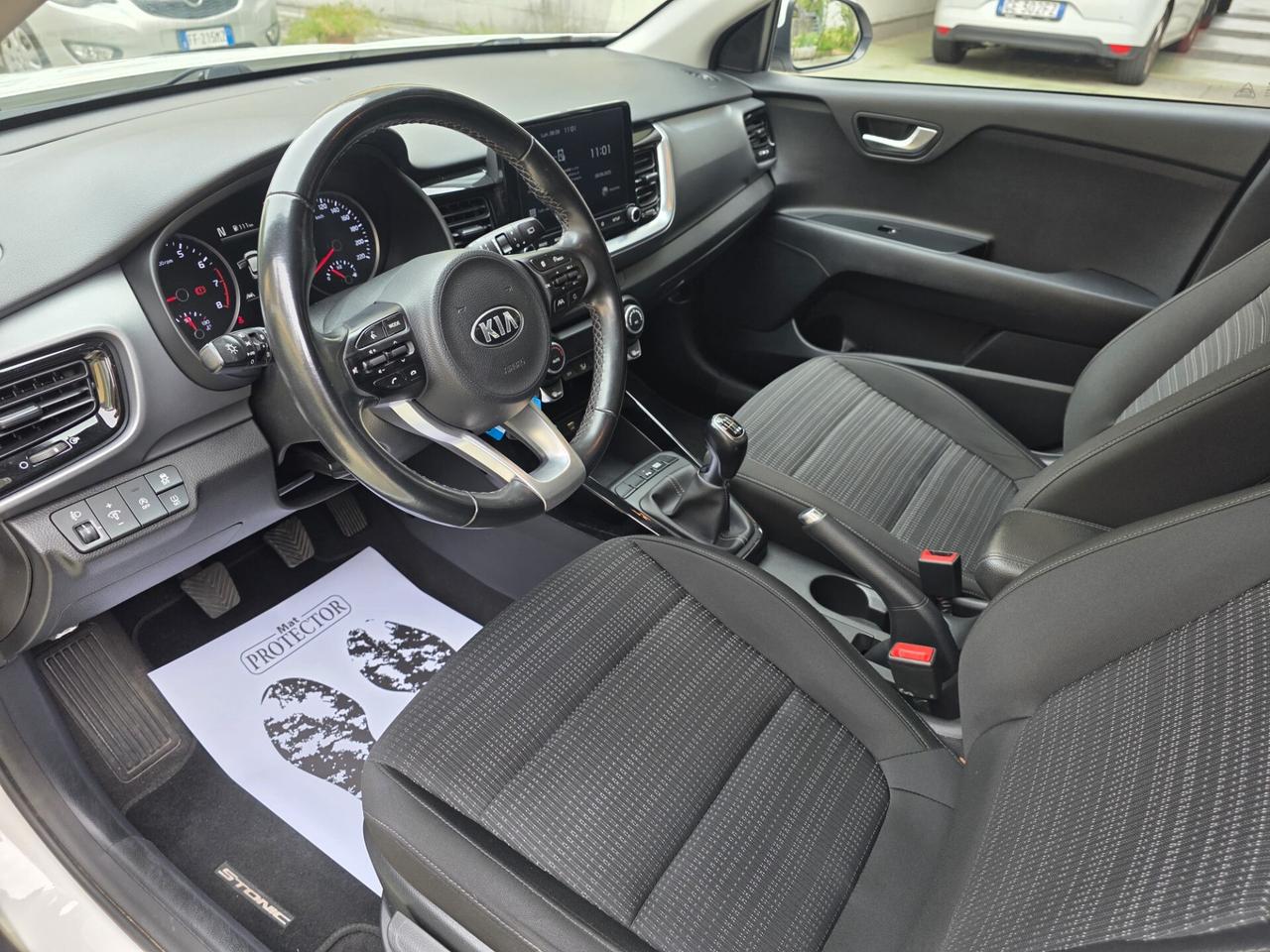 Kia Stonic 1.0 T-GDi 100cv hybrid GT Line