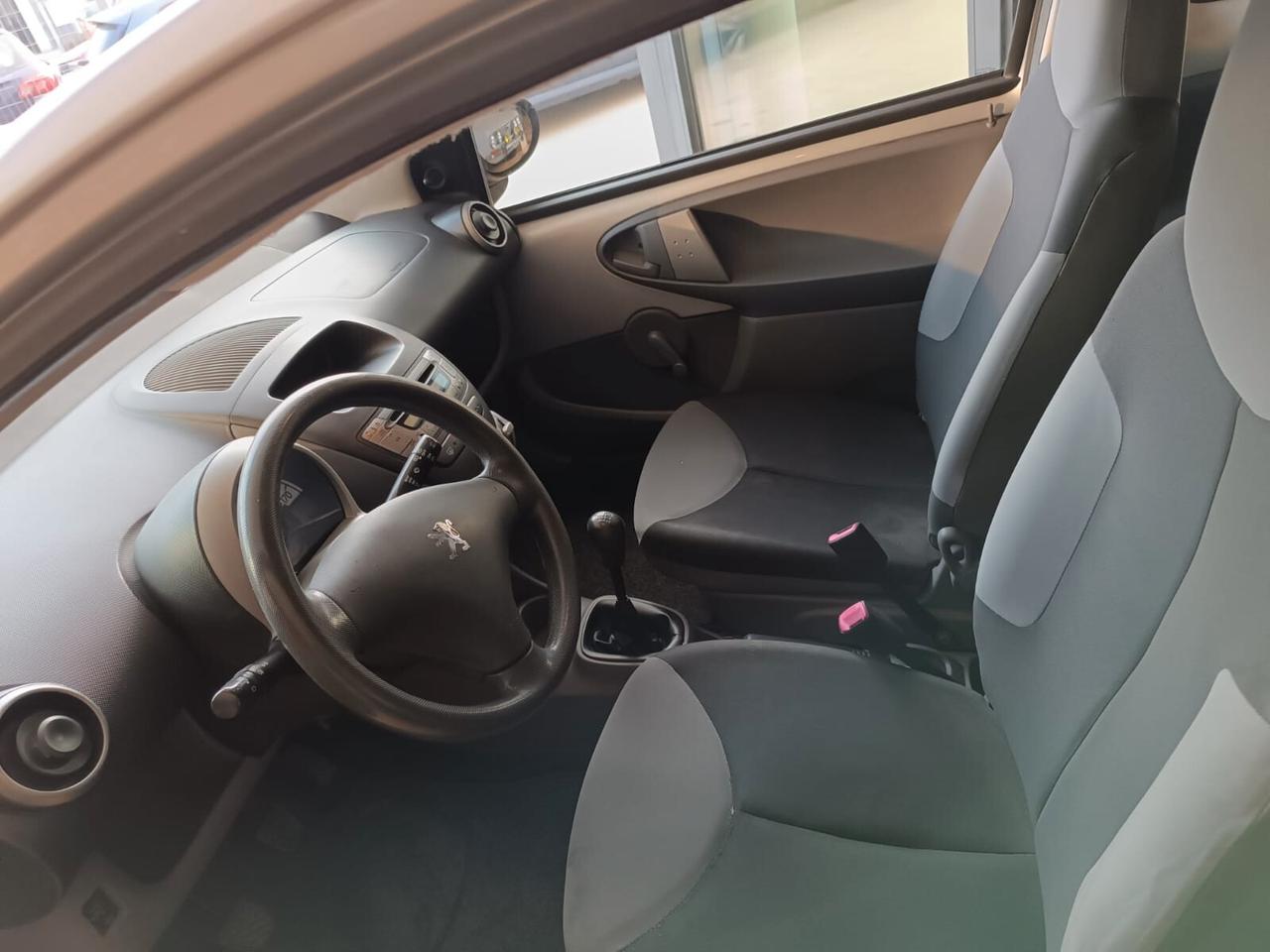 Peugeot 107 1.0 68CV 3p. Desir