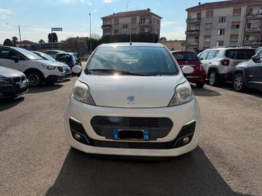 Peugeot 107 1.0 68CV 5p. Urban Move NEOPATENTATI
