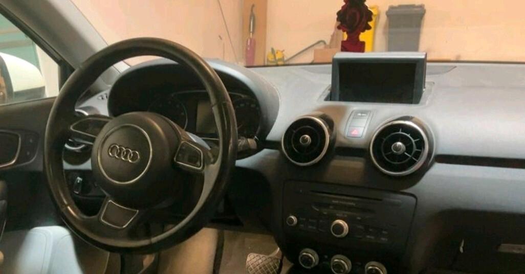 Audi A1 1.4 TFSI S tronic Ambition