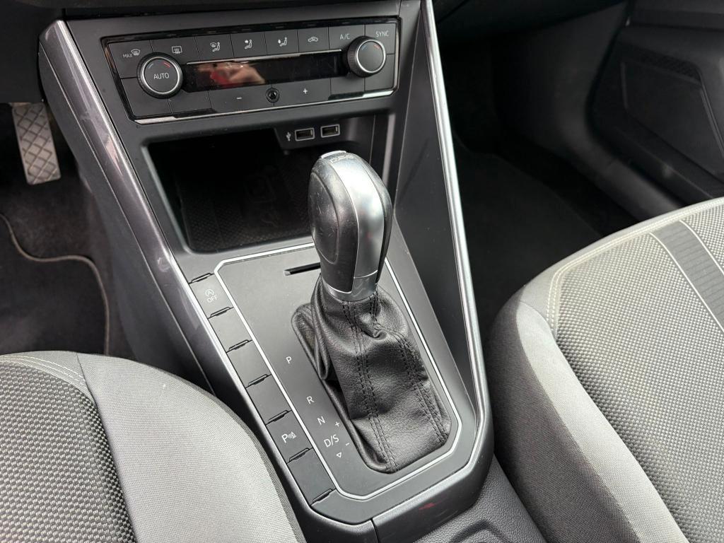 Volkswagen Polo 5 Porte 1.6 tdi R LINE 95cv dsg OK NEOPATENTATI