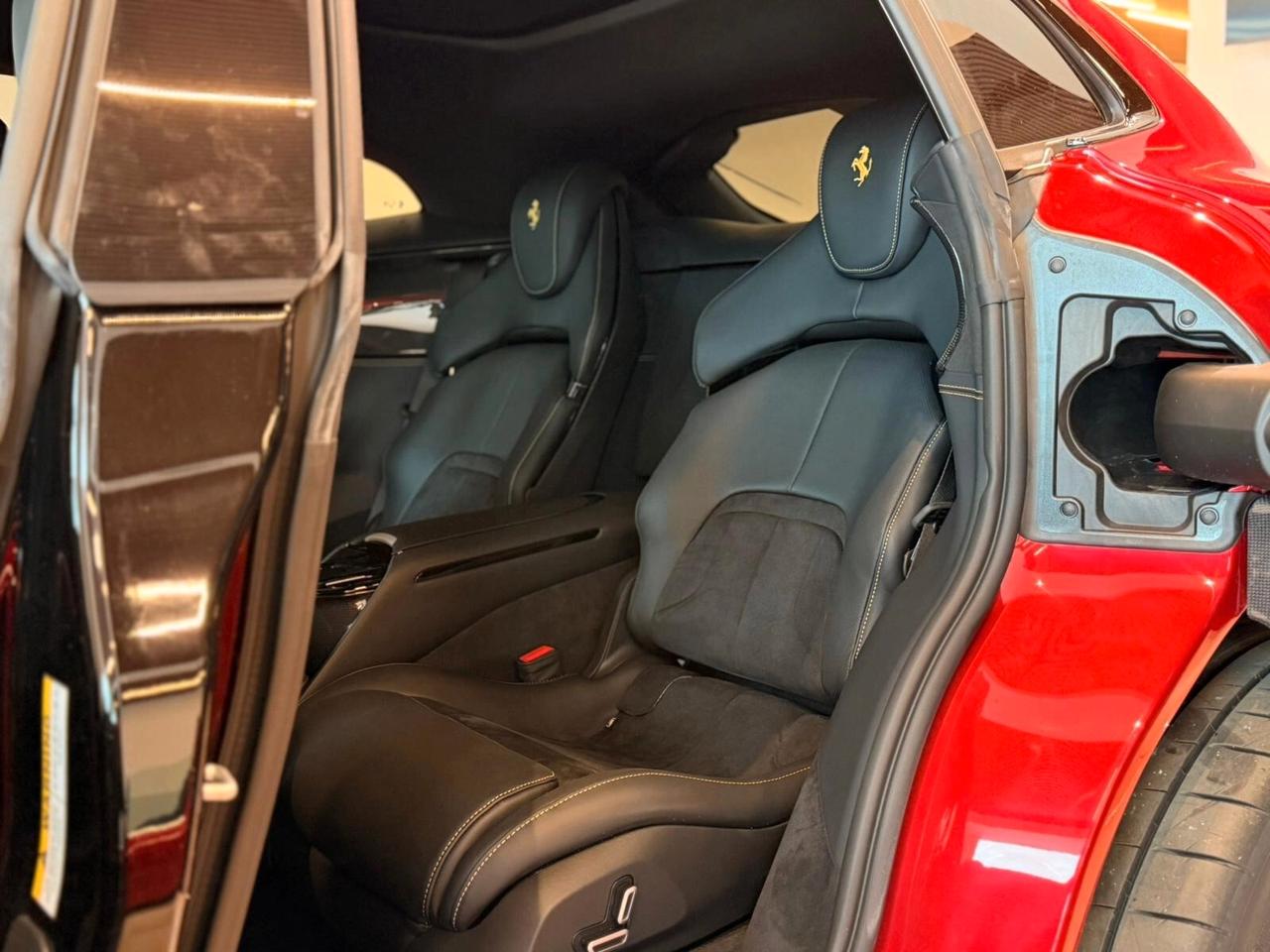 Ferrari Purosangue 6.5 V12 725cv dct