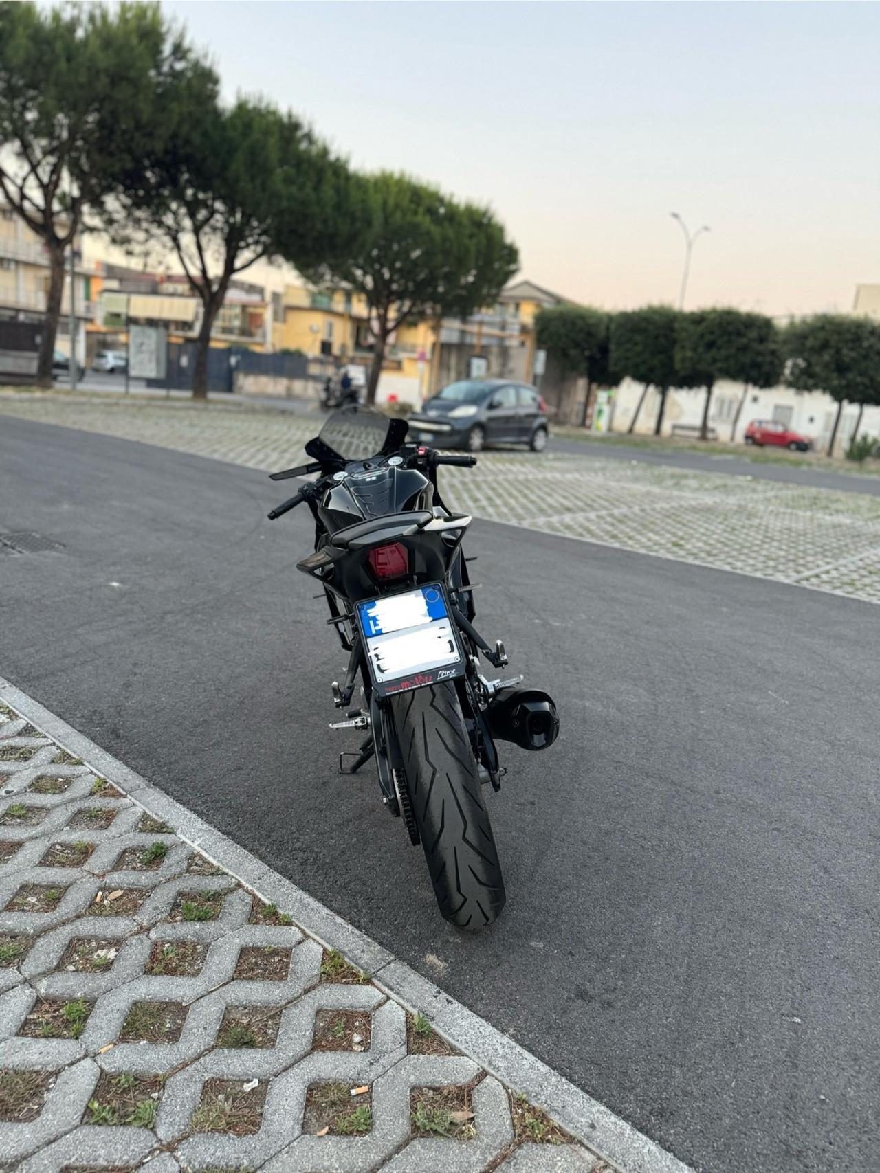Yamaha YZF R125