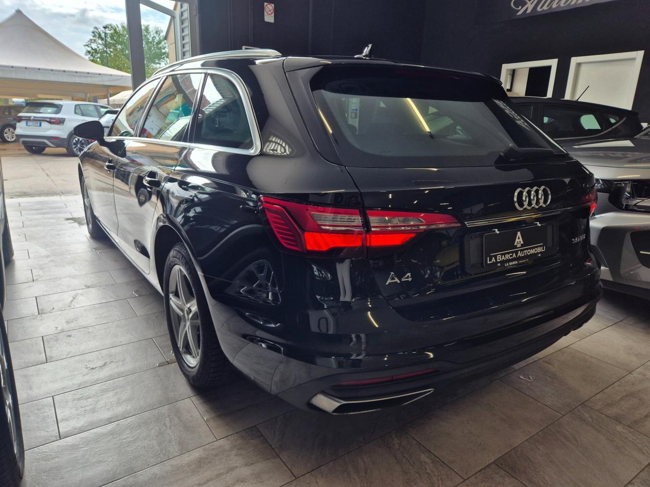 Audi A4 30 TDI/136 CV S tronic Business Advanced