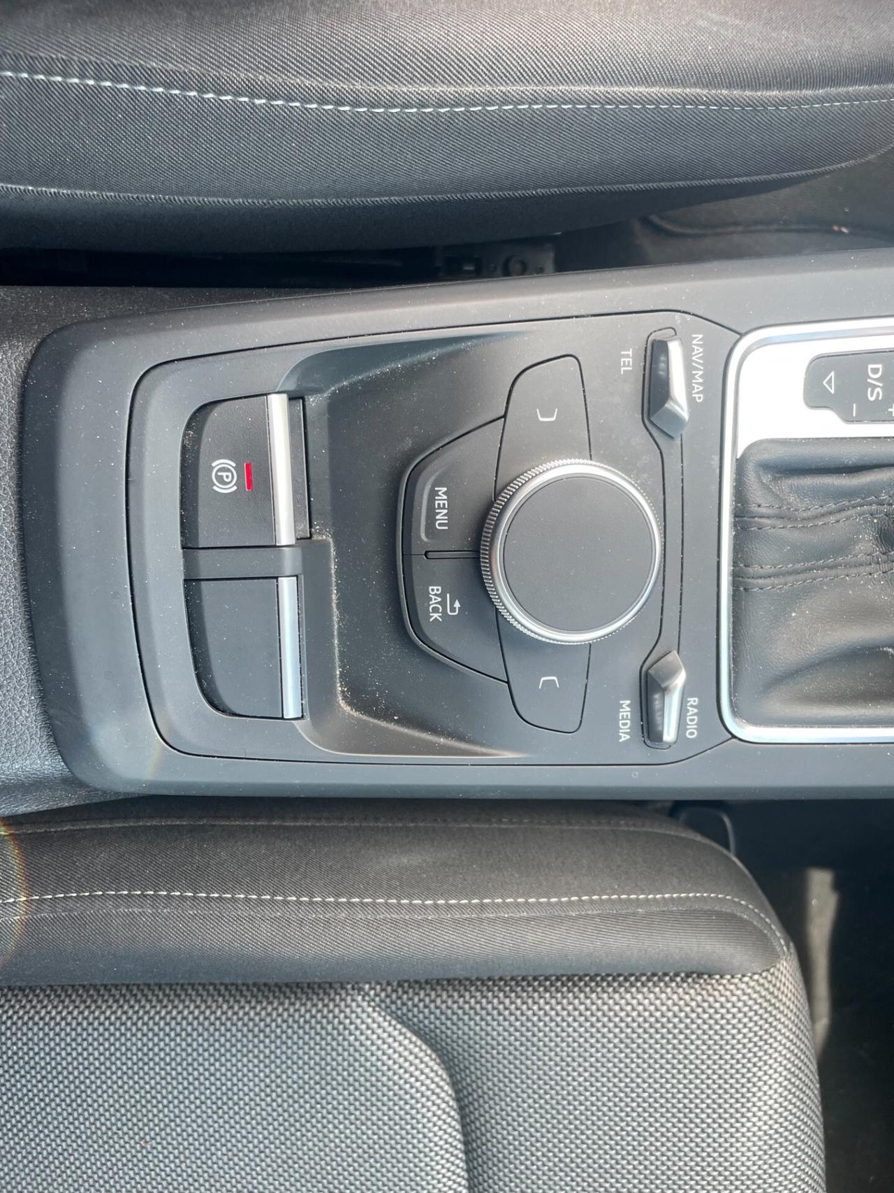Audi Q2 30 TDI S tronic line Edition