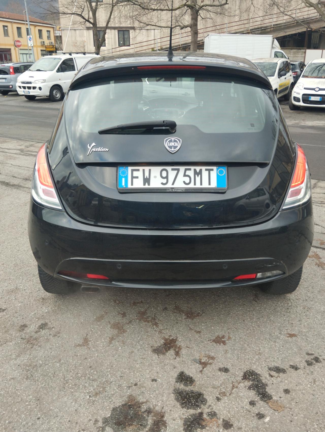 Lancia Ypsilon 1.2 69 CV 5 porte S&S Gold