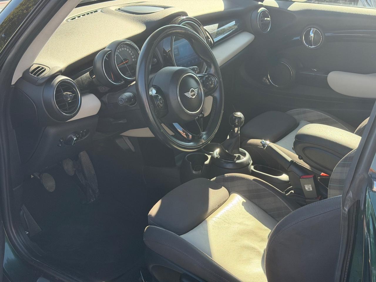 Mini Cooper D IV 2014 1.5 3p