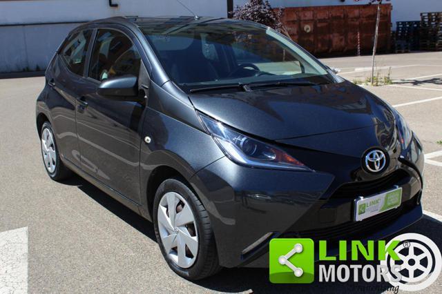 TOYOTA Aygo 1.0 VVT-i 69 CV 5 porte x-play Unico Proprietario