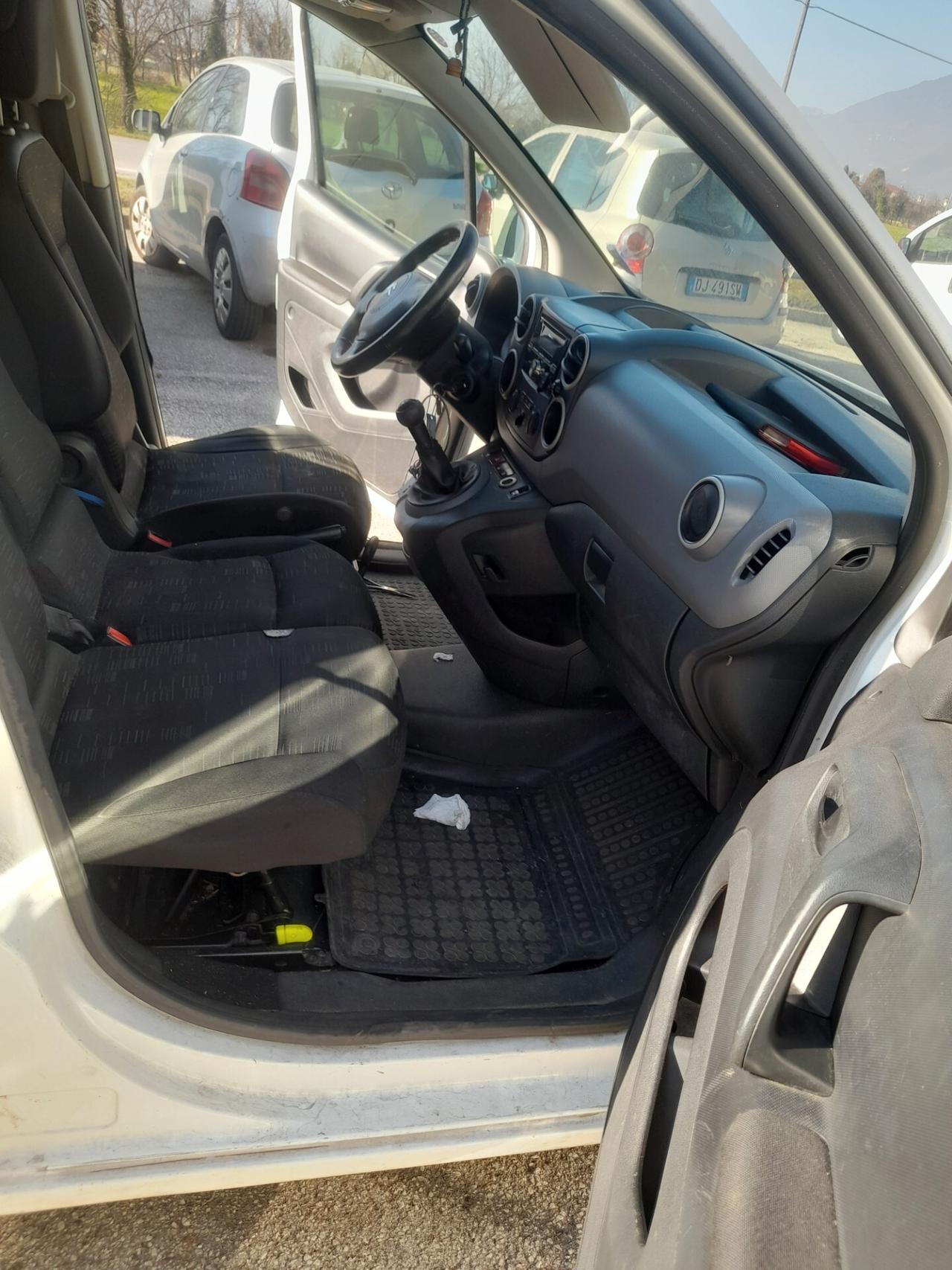 Citroen Berlingo autocarro 3 posti