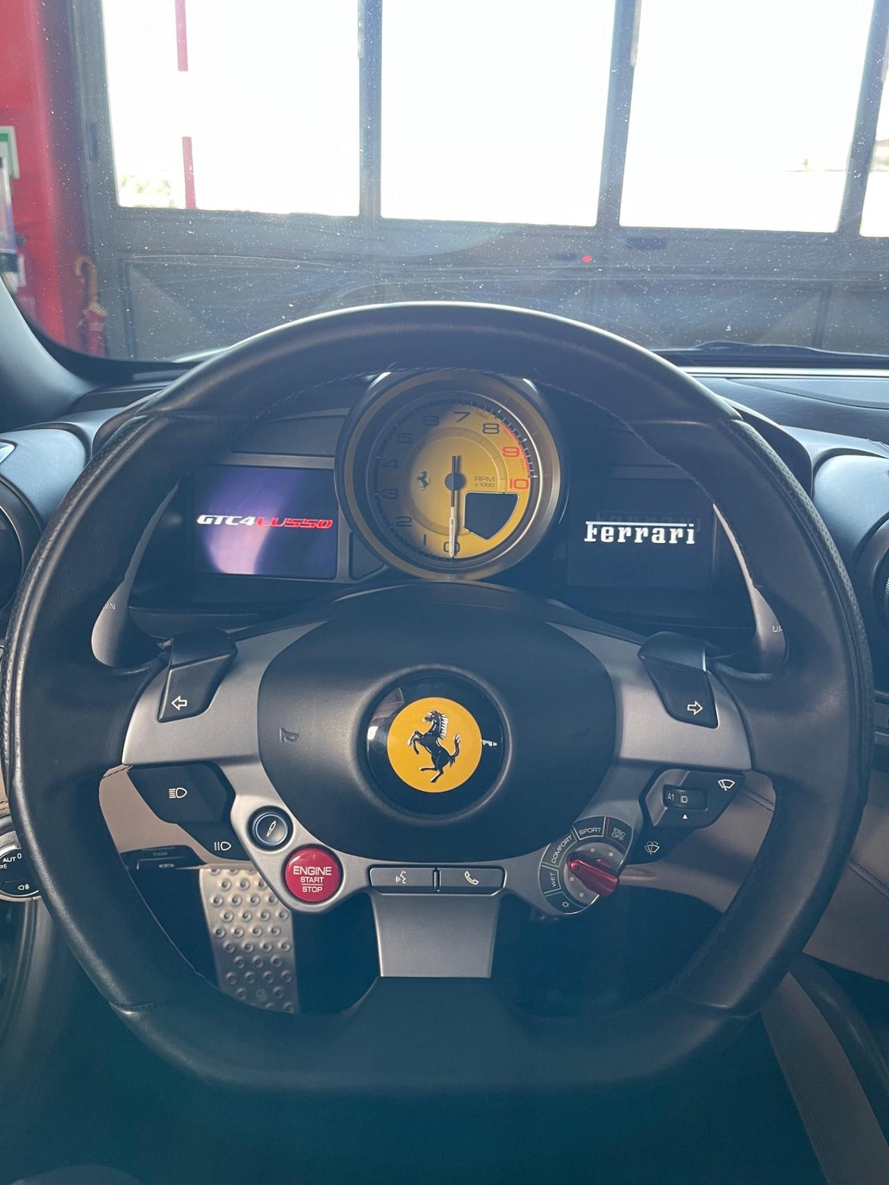Ferrari GTC4 Lusso V12 Approved Tetto Panoramico PERMUTE RATE