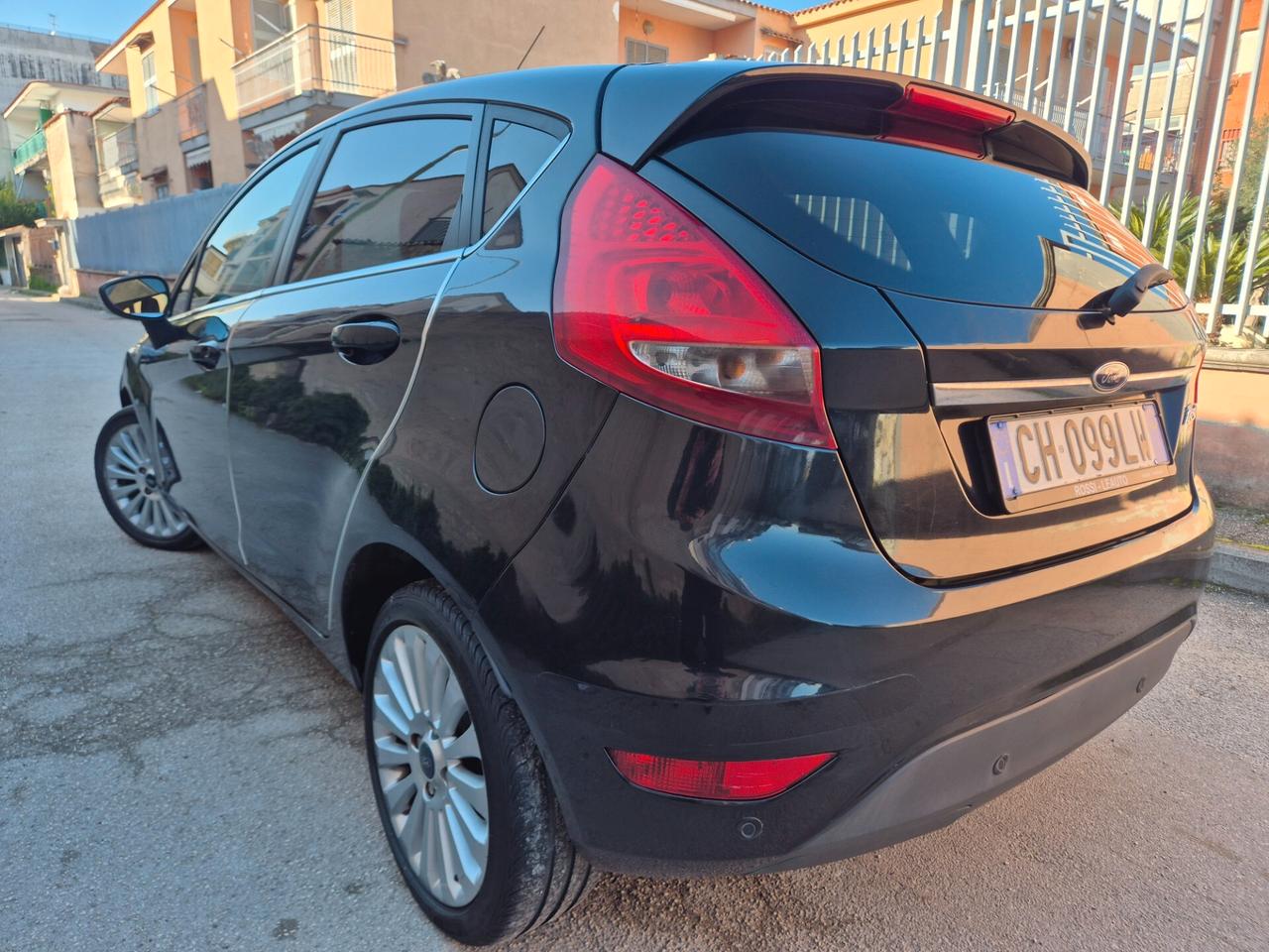 FORD FIESTA 1.2 BENZ TITANIUM PERFETTA 2009