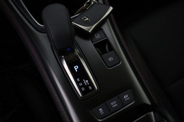 LEXUS LBX LBX Hybrid Elegant