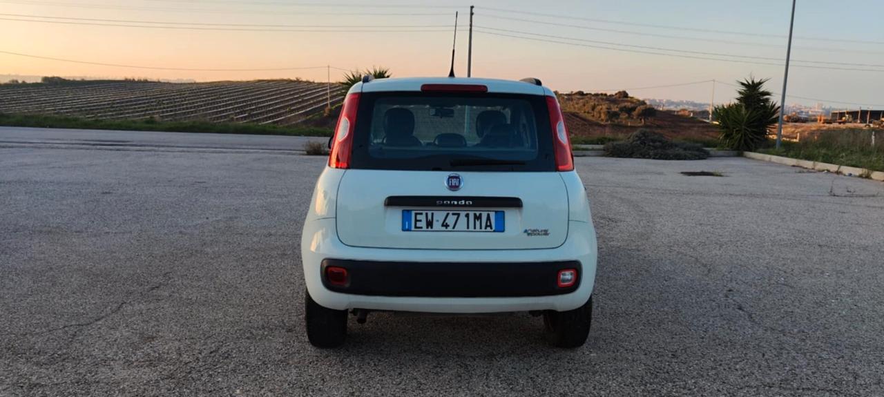 Fiat Panda 0.9 TwinAir Turbo Natural Power Lounge
