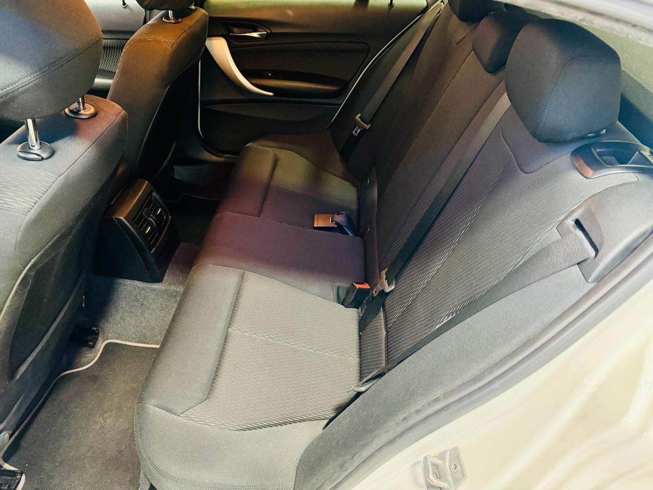 BMW 114d Sport 95CV 1.6 Diesel 5Porte LED/Navi/BT/PDC