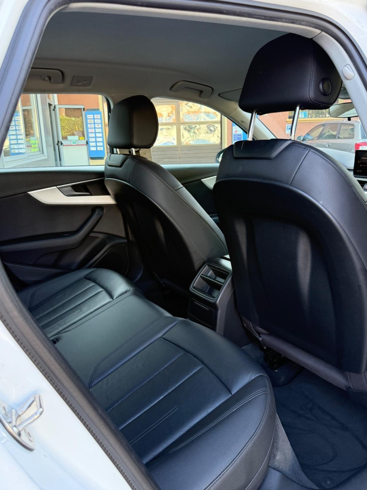 Audi A4 2.0 TDI 150 CV clean diesel quattro Advanced