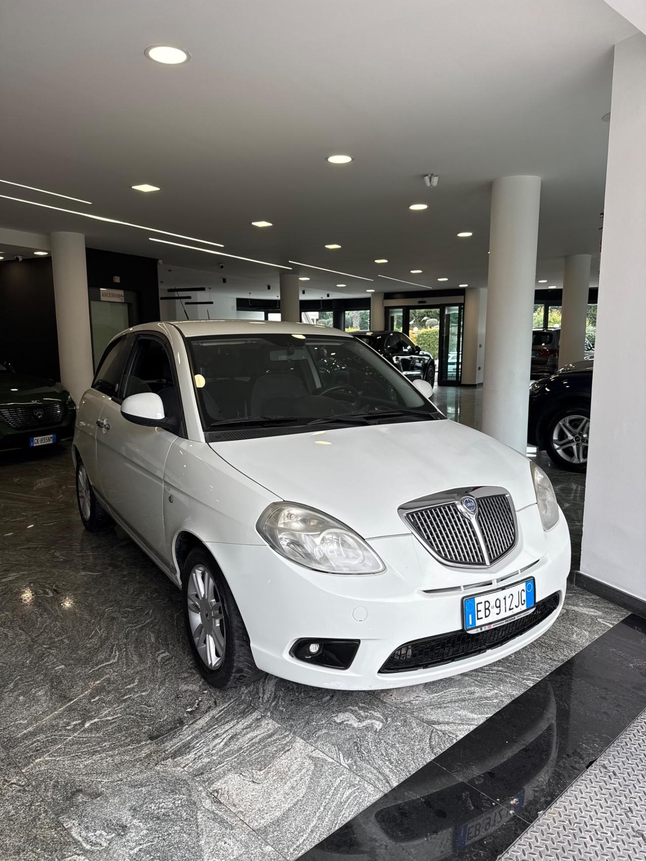 Lancia Ypsilon 1.4 E-Collection Ecochic GPL