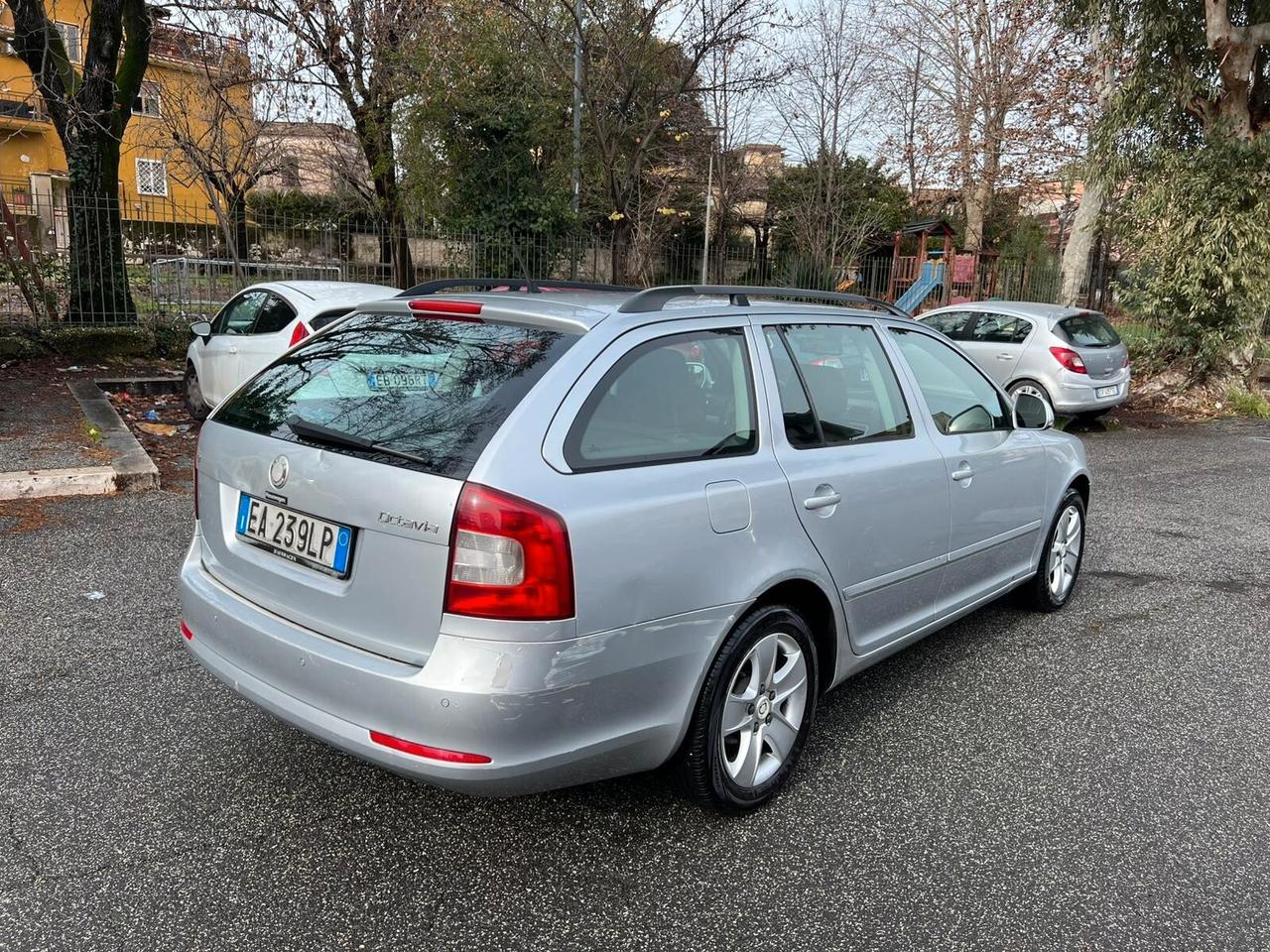 Skoda Octavia 1.6 TDI Euro5. Wagon Ambition 2011