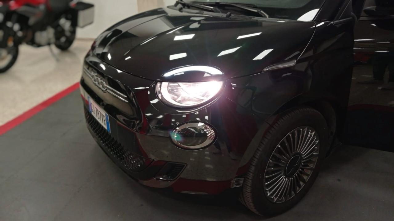 Fiat 500 Action Berlina 23,65 kWh