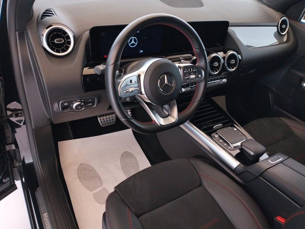 Mercedes-Benz GLA 180d Premium auto - PACCHETTO AMG - PACCHETTO NIGHT